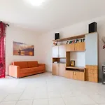 Vicino Al Mare Apartment